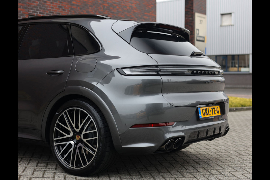 Porsche Cayenne 3.0 E-Hybrid | Pano - Trekhaak - Pas. Display
