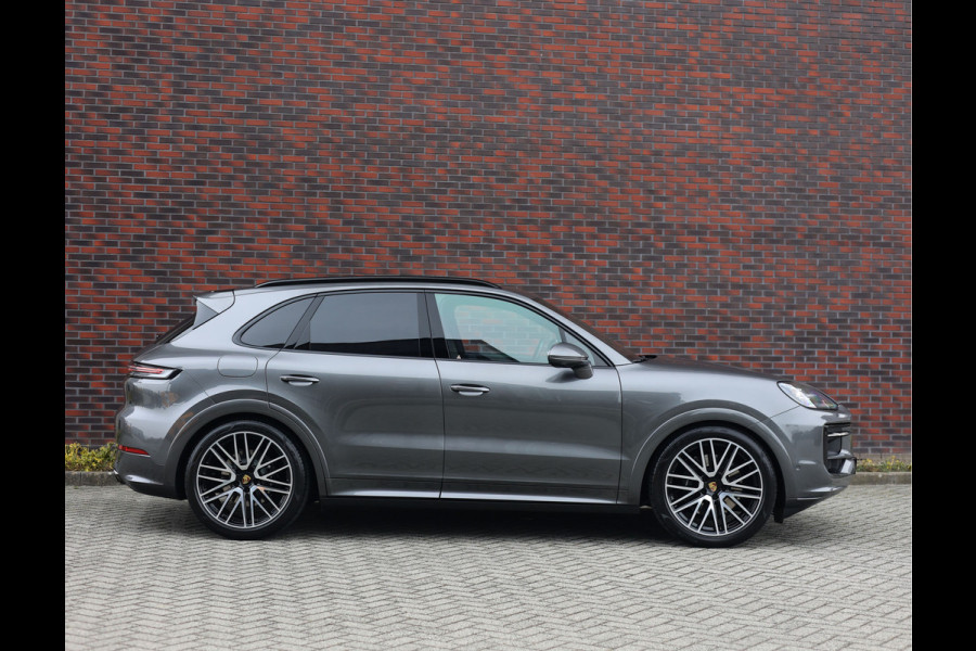 Porsche Cayenne 3.0 E-Hybrid | Pano - Trekhaak - Pas. Display