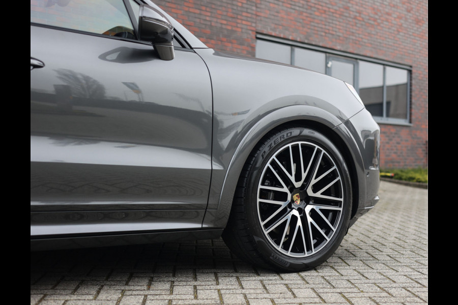 Porsche Cayenne 3.0 E-Hybrid | Pano - Trekhaak - Pas. Display