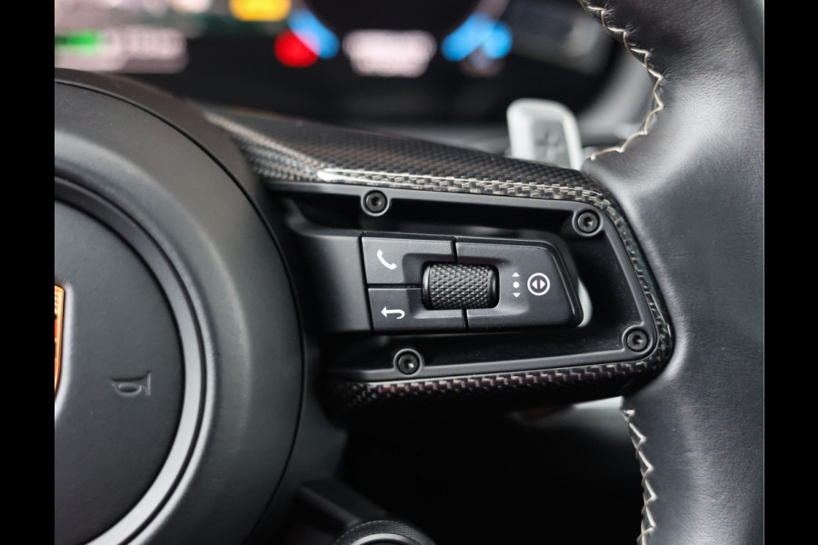 Porsche Cayenne 3.0 E-Hybrid | Pano - Trekhaak - Pas. Display