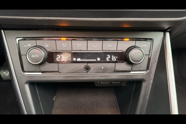 Volkswagen Polo 1.0 TSI AIRCO/ECC APPLE-CARPLAY PANORAMDAK LEER NAVI LM VELGEN