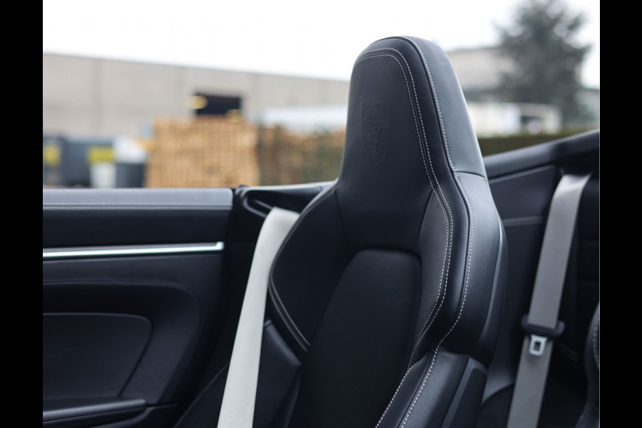 Porsche 911 Cabrio 3.0 Carrera 4S | Krijt - Sport Chrono - Burmester