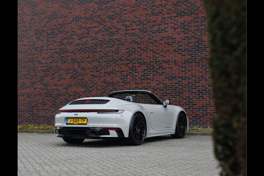 Porsche 911 Cabrio 3.0 Carrera 4S | Krijt - Sport Chrono - Burmester