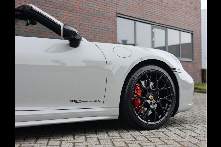 Porsche 911 Cabrio 3.0 Carrera 4S | Krijt - Sport Chrono - Burmester