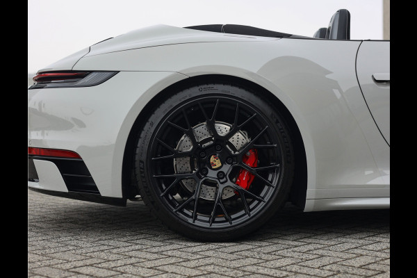 Porsche 911 Cabrio 3.0 Carrera 4S | Krijt - Sport Chrono - Burmester