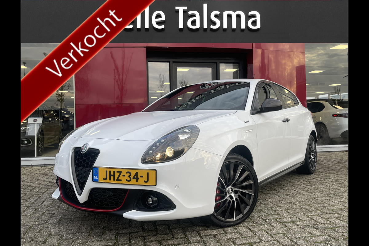 Alfa Romeo Giulietta 1.4 Turbo Sport | 18" Velgen | Carbon kit