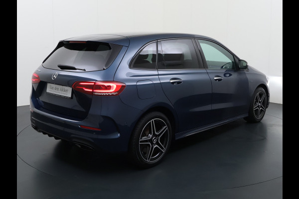 Mercedes-Benz B-Klasse 250e AMG // Distronic // 360 Camera // Memory // Burmester // Headup // Keyless // MultiBeam LED // Augmented Reality