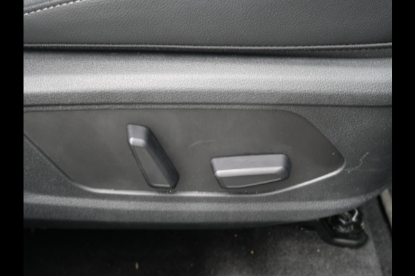 Kia Sportage 1.6 T-GDi Hybrid DynamicPlusLine | Cruise | Clima | Carplay | Camera | Schuif-kanteldak | Keyless |