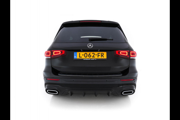Mercedes-Benz Glb 200 Business Solution AMG Aut. *PANO | LEATHER-MICROFIBRE | FULL-LED | AMBIENT-LIGHT | MEMORY-PACK | WIDE-SCREEN-DIGICOCKPIT | HEATED-SPORTSEATS | KEYLESS | BLIND-SPOT | NAVI-FULLMAP | DAB+ | ECC | PDC | CRUISE | 19''