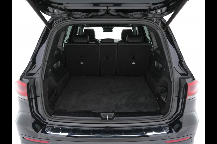 Mercedes-Benz Glb 200 Business Solution AMG Aut. *PANO | LEATHER-MICROFIBRE | FULL-LED | AMBIENT-LIGHT | MEMORY-PACK | WIDE-SCREEN-DIGICOCKPIT | HEATED-SPORTSEATS | KEYLESS | BLIND-SPOT | NAVI-FULLMAP | DAB+ | ECC | PDC | CRUISE | 19''