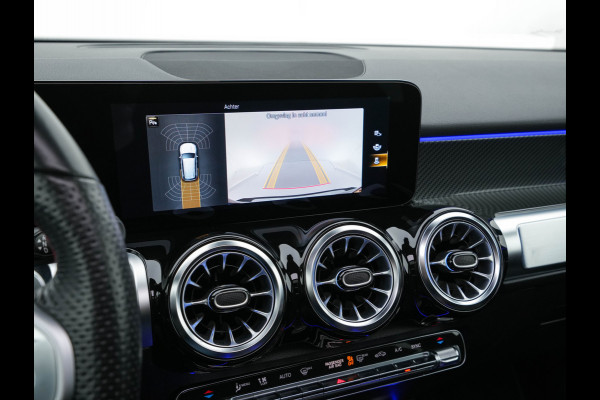 Mercedes-Benz Glb 200 Business Solution AMG Aut. *PANO | LEATHER-MICROFIBRE | FULL-LED | AMBIENT-LIGHT | MEMORY-PACK | WIDE-SCREEN-DIGICOCKPIT | HEATED-SPORTSEATS | KEYLESS | BLIND-SPOT | NAVI-FULLMAP | DAB+ | ECC | PDC | CRUISE | 19''