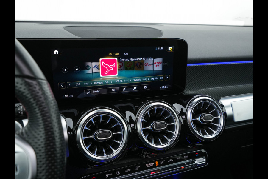 Mercedes-Benz Glb 200 Business Solution AMG Aut. *PANO | LEATHER-MICROFIBRE | FULL-LED | AMBIENT-LIGHT | MEMORY-PACK | WIDE-SCREEN-DIGICOCKPIT | HEATED-SPORTSEATS | KEYLESS | BLIND-SPOT | NAVI-FULLMAP | DAB+ | ECC | PDC | CRUISE | 19''
