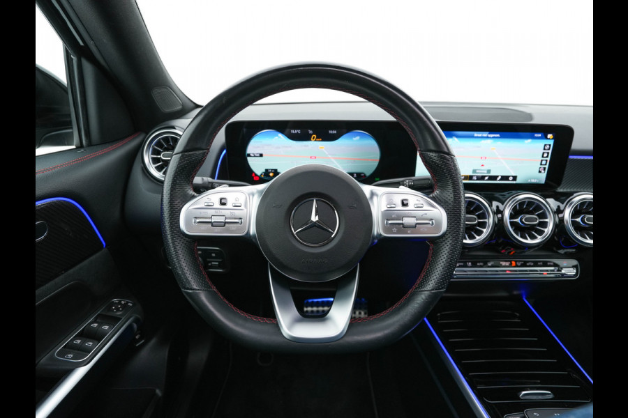 Mercedes-Benz Glb 200 Business Solution AMG Aut. *PANO | LEATHER-MICROFIBRE | FULL-LED | AMBIENT-LIGHT | MEMORY-PACK | WIDE-SCREEN-DIGICOCKPIT | HEATED-SPORTSEATS | KEYLESS | BLIND-SPOT | NAVI-FULLMAP | DAB+ | ECC | PDC | CRUISE | 19''
