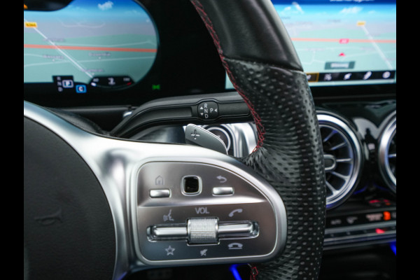 Mercedes-Benz Glb 200 Business Solution AMG Aut. *PANO | LEATHER-MICROFIBRE | FULL-LED | AMBIENT-LIGHT | MEMORY-PACK | WIDE-SCREEN-DIGICOCKPIT | HEATED-SPORTSEATS | KEYLESS | BLIND-SPOT | NAVI-FULLMAP | DAB+ | ECC | PDC | CRUISE | 19''