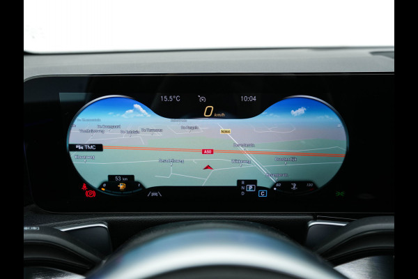 Mercedes-Benz Glb 200 Business Solution AMG Aut. *PANO | LEATHER-MICROFIBRE | FULL-LED | AMBIENT-LIGHT | MEMORY-PACK | WIDE-SCREEN-DIGICOCKPIT | HEATED-SPORTSEATS | KEYLESS | BLIND-SPOT | NAVI-FULLMAP | DAB+ | ECC | PDC | CRUISE | 19''