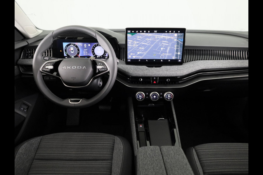 Škoda Superb Business Edition PHEV 1.5 TSI 204 pk 6 versn. DSG | Trekhaak wegklapbaar | Chrome pakket | 18 inch lichtmetalen velgen