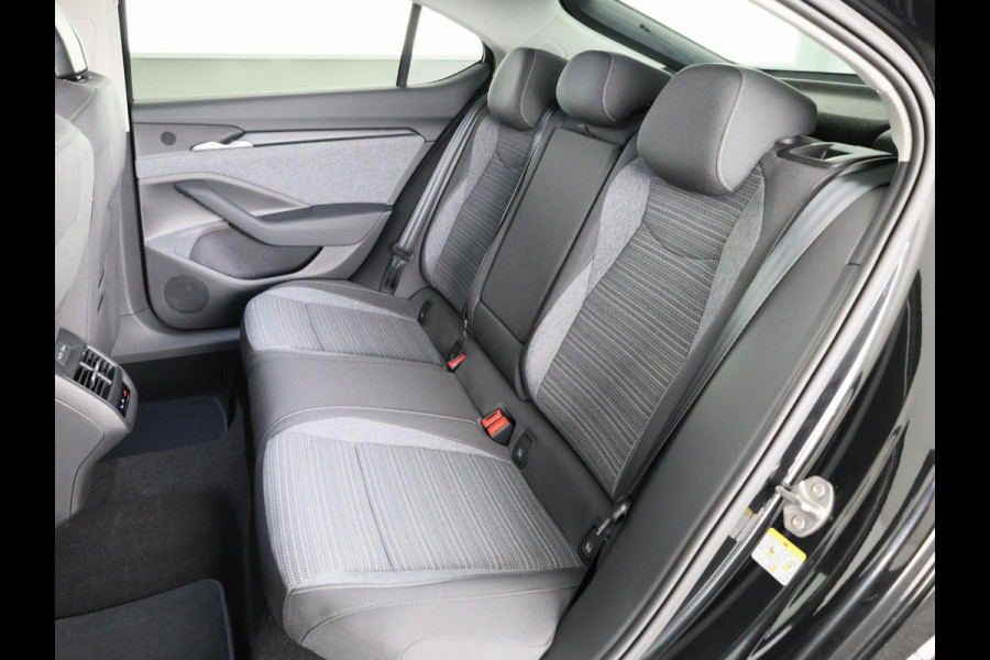 Škoda Superb Business Edition PHEV 1.5 TSI 204 pk 6 versn. DSG | Trekhaak wegklapbaar | Chrome pakket | 18 inch lichtmetalen velgen