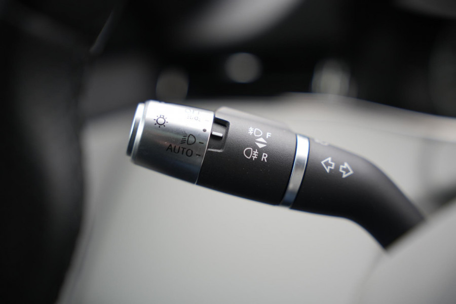 Land Rover Range Rover Evoque 2.0 P200 AWD R-Dynamic S Open Panoramadak Meridian Matrix LED Leer