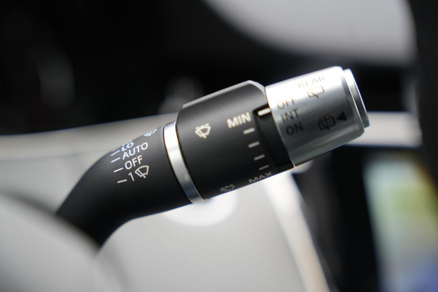 Land Rover Range Rover Evoque 2.0 P200 AWD R-Dynamic S Open Panoramadak Meridian Matrix LED Leer