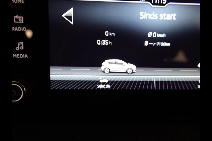 Škoda Fabia 1.0 TSI Business Edition 95 pk | Verlengde garantie | Navigatie via App | Parkeersensoren | Achteruitrijcamera | Stoelverwarming |