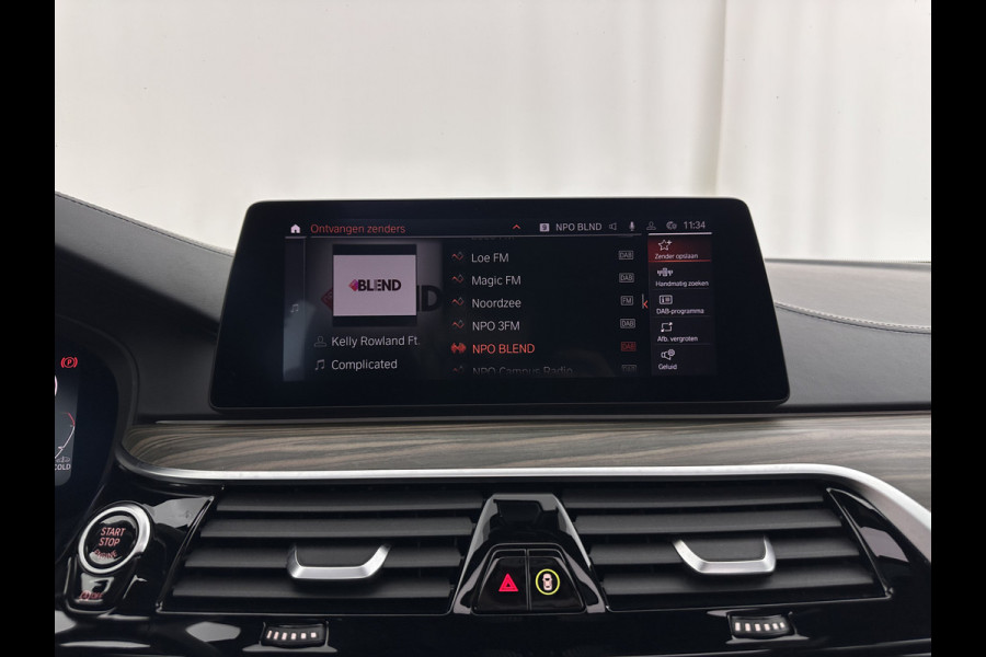 BMW 5 Serie Touring 540i xDrive High Executive M-Sportpack Aut. *PANO | HEAD-UP | LUXURY-LEATHER | FULL-LED | ADAPTIVE-CRUISE | BLIND-SPOT | TOP-VIEW | HARMAN/KARDON | KEYLESS | DIGI-COCKPIT | HEATED-COMFORTSEATS | AMBIENT-LIGHT | 20''ALU*