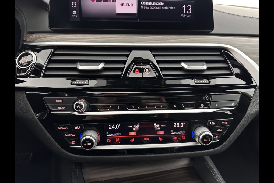 BMW 5 Serie Touring 540i xDrive High Executive M-Sportpack Aut. *PANO | HEAD-UP | LUXURY-LEATHER | FULL-LED | ADAPTIVE-CRUISE | BLIND-SPOT | TOP-VIEW | HARMAN/KARDON | KEYLESS | DIGI-COCKPIT | HEATED-COMFORTSEATS | AMBIENT-LIGHT | 20''ALU*