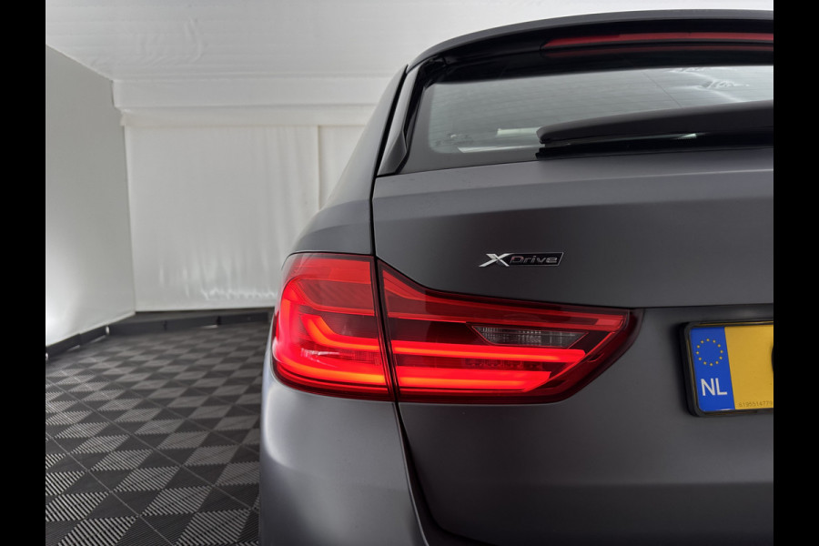 BMW 5 Serie Touring 540i xDrive High Executive M-Sportpack Aut. *PANO | HEAD-UP | LUXURY-LEATHER | FULL-LED | ADAPTIVE-CRUISE | BLIND-SPOT | TOP-VIEW | HARMAN/KARDON | KEYLESS | DIGI-COCKPIT | HEATED-COMFORTSEATS | AMBIENT-LIGHT | 20''ALU*