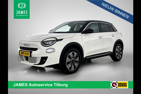 Fiat 600 1.2 Hybrid Bicolore CAMERA | CLIMA | DODEHOEKDETECT | NAVI-CARPLAY