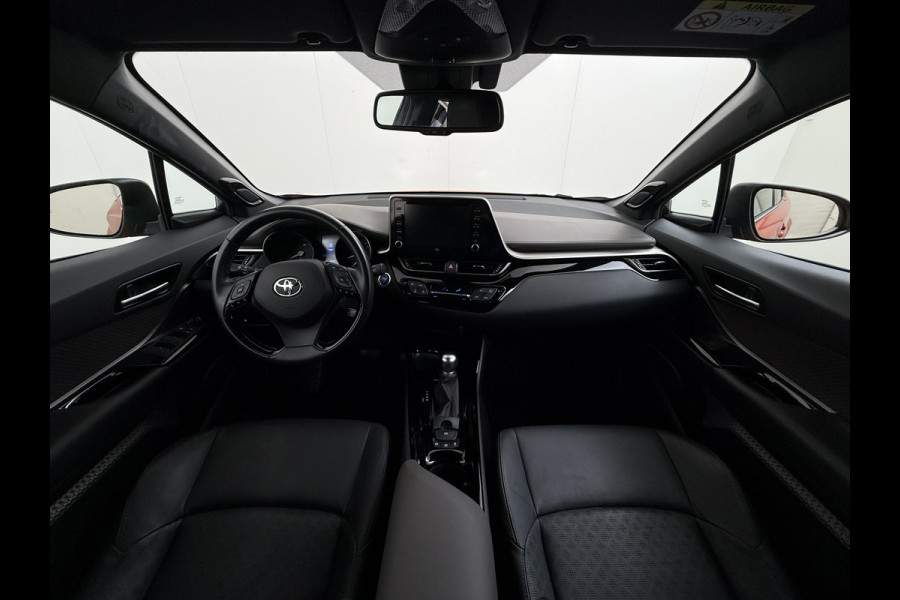 Toyota C-HR 2.0I 184PK Hybrid Automaat Leder Navi Ecc Camera Pdc JBL®-Audio Stoelverwarming Adap.Cruise Launch Edition Apple Carplay Android Auto Elek.Stoelen Lmv 18" Privacy Glas Isofix DAB Miracast™ Led Lane Assist Regen-Lichtsensor 1e Eigenaar Origineel Nederlandse Auto Dealeronderhouden