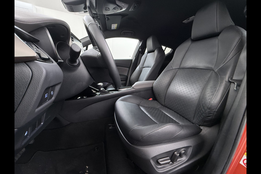 Toyota C-HR 2.0I 184PK Hybrid Automaat Leder Navi Ecc Camera Pdc JBL®-Audio Stoelverwarming Adap.Cruise Launch Edition Apple Carplay Android Auto Elek.Stoelen Lmv 18" Privacy Glas Isofix DAB Miracast™ Led Lane Assist Regen-Lichtsensor 1e Eigenaar Origineel Nederlandse Auto Dealeronderhouden