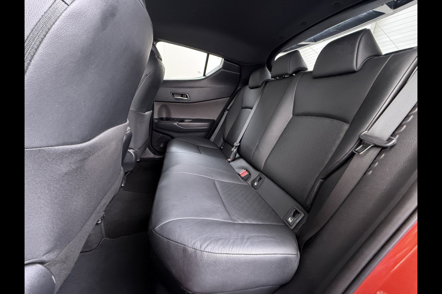 Toyota C-HR 2.0I 184PK Hybrid Automaat Leder Navi Ecc Camera Pdc JBL®-Audio Stoelverwarming Adap.Cruise Launch Edition Apple Carplay Android Auto Elek.Stoelen Lmv 18" Privacy Glas Isofix DAB Miracast™ Led Lane Assist Regen-Lichtsensor 1e Eigenaar Origineel Nederlandse Auto Dealeronderhouden