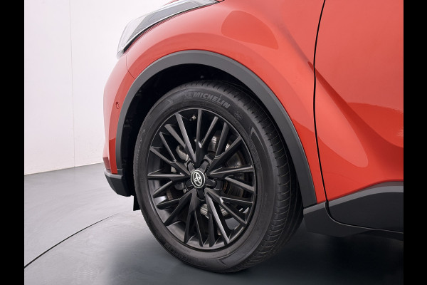 Toyota C-HR 2.0I 184PK Hybrid Automaat Leder Navi Ecc Camera Pdc JBL®-Audio Stoelverwarming Adap.Cruise Launch Edition Apple Carplay Android Auto Elek.Stoelen Lmv 18" Privacy Glas Isofix DAB Miracast™ Led Lane Assist Regen-Lichtsensor 1e Eigenaar Origineel Nederlandse Auto Dealeronderhouden