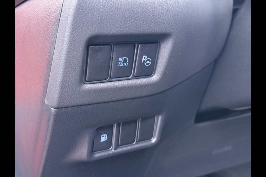 Toyota C-HR 2.0I 184PK Hybrid Automaat Leder Navi Ecc Camera Pdc JBL®-Audio Stoelverwarming Adap.Cruise Launch Edition Apple Carplay Android Auto Elek.Stoelen Lmv 18" Privacy Glas Isofix DAB Miracast™ Led Lane Assist Regen-Lichtsensor 1e Eigenaar Origineel Nederlandse Auto Dealeronderhouden