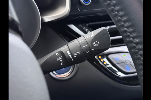 Toyota C-HR 2.0I 184PK Hybrid Automaat Leder Navi Ecc Camera Pdc JBL®-Audio Stoelverwarming Adap.Cruise Launch Edition Apple Carplay Android Auto Elek.Stoelen Lmv 18" Privacy Glas Isofix DAB Miracast™ Led Lane Assist Regen-Lichtsensor 1e Eigenaar Origineel Nederlandse Auto Dealeronderhouden