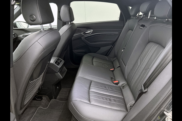 Audi e-tron Sportback 55 quattro Business edition Plus 95 kWh (PANO, STOELVERWARMING, LUCHTVERING, CARPLAY, PARKEERSENSOREN)