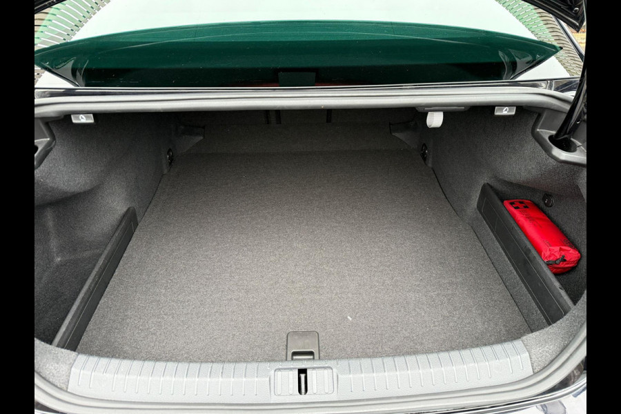 Volkswagen Passat 1.5 TSI Comfortline Business Automaat