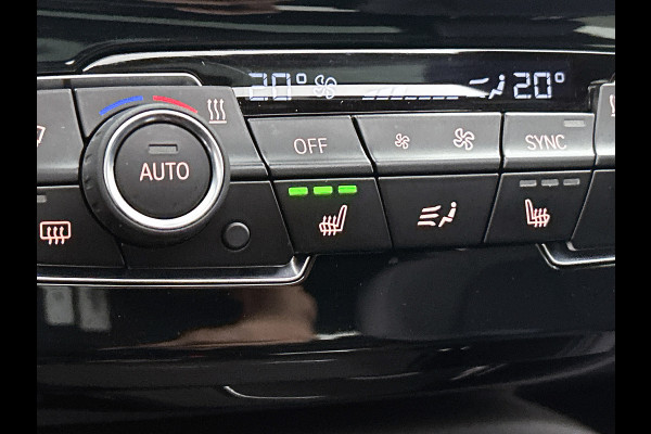 BMW X1 SDrive18i High Executive M-pakket ( Goed onderH, Panorama, Camera, StoelV, Carplay, Navi Pro, Etc)