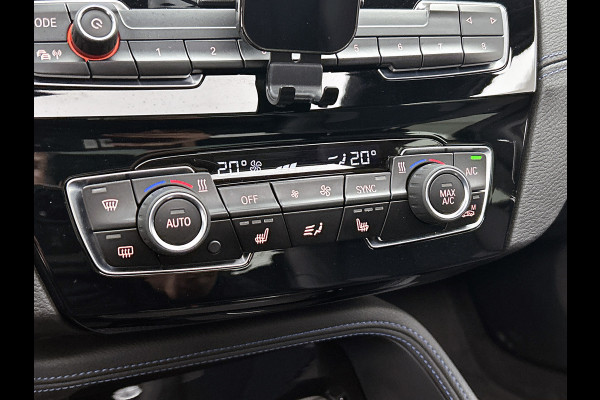 BMW X1 SDrive18i High Executive M-pakket ( Goed onderH, Panorama, Camera, StoelV, Carplay, Navi Pro, Etc)