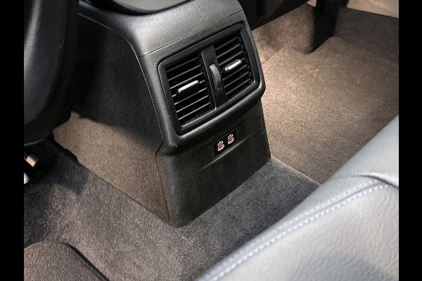 BMW X1 SDrive18i High Executive M-pakket ( Goed onderH, Panorama, Camera, StoelV, Carplay, Navi Pro, Etc)