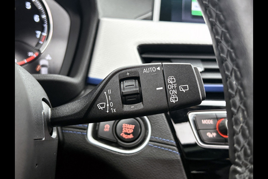 BMW X1 SDrive18i High Executive M-pakket ( Goed onderH, Panorama, Camera, StoelV, Carplay, Navi Pro, Etc)