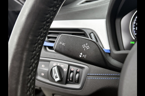 BMW X1 SDrive18i High Executive M-pakket ( Goed onderH, Panorama, Camera, StoelV, Carplay, Navi Pro, Etc)