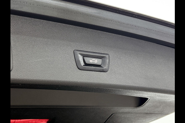 BMW X1 SDrive18i High Executive M-pakket ( Goed onderH, Panorama, Camera, StoelV, Carplay, Navi Pro, Etc)