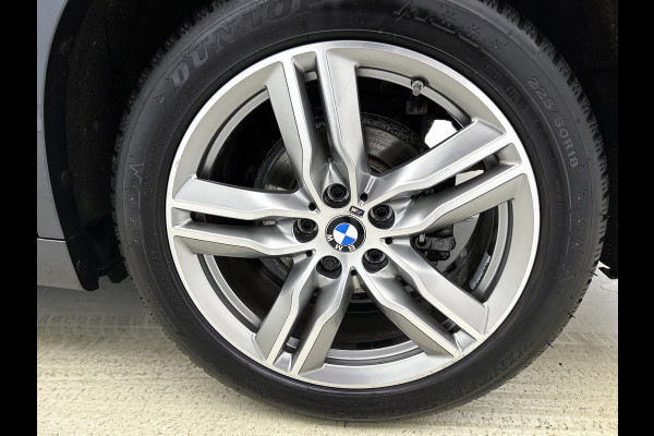 BMW X1 SDrive18i High Executive M-pakket ( Goed onderH, Panorama, Camera, StoelV, Carplay, Navi Pro, Etc)