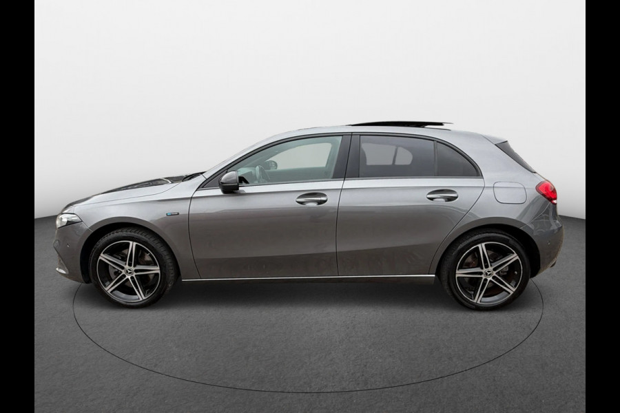 Mercedes-Benz A-Klasse 250 e Premium Plus l Sfeerverlichting l Pano l 360 camera