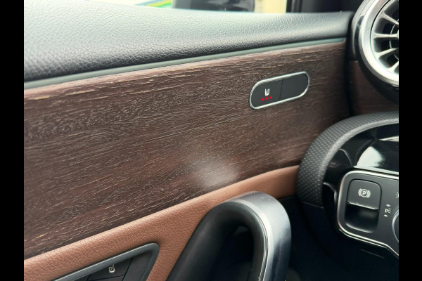 Mercedes-Benz A-Klasse 250 e Premium Plus l Sfeerverlichting l Pano l 360 camera