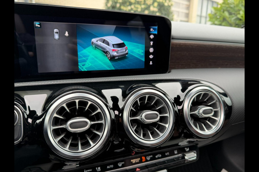 Mercedes-Benz A-Klasse 250 e Premium Plus l Sfeerverlichting l Pano l 360 camera
