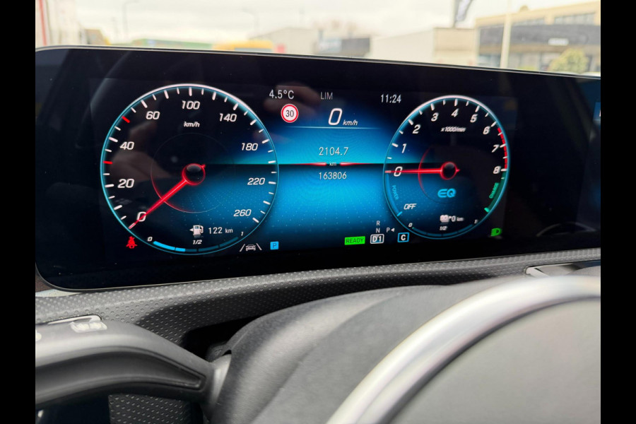 Mercedes-Benz A-Klasse 250 e Premium Plus l Sfeerverlichting l Pano l 360 camera