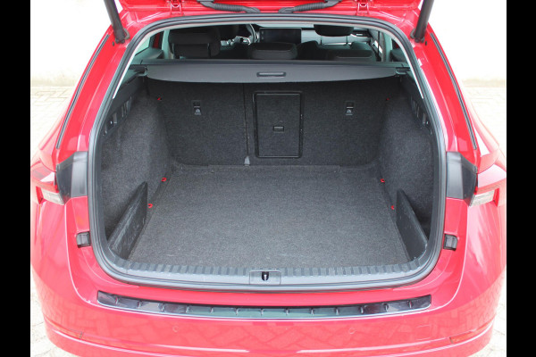 Škoda Octavia Combi 1.0 TSI Business Edition Plus | NAVIGATIE | ACHTERUITRIJCAMERA |