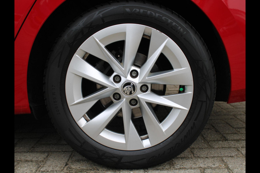 Škoda Octavia Combi 1.0 TSI Business Edition Plus | NAVIGATIE | ACHTERUITRIJCAMERA |