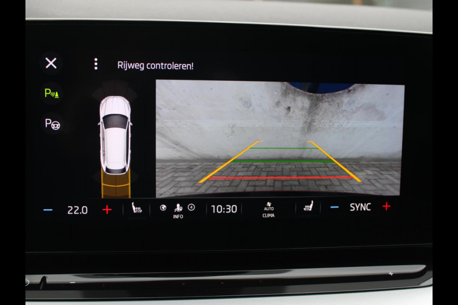 Škoda Octavia Combi 1.0 TSI Business Edition Plus | NAVIGATIE | ACHTERUITRIJCAMERA |